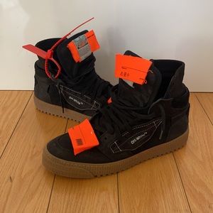 OFF WHITE high tops